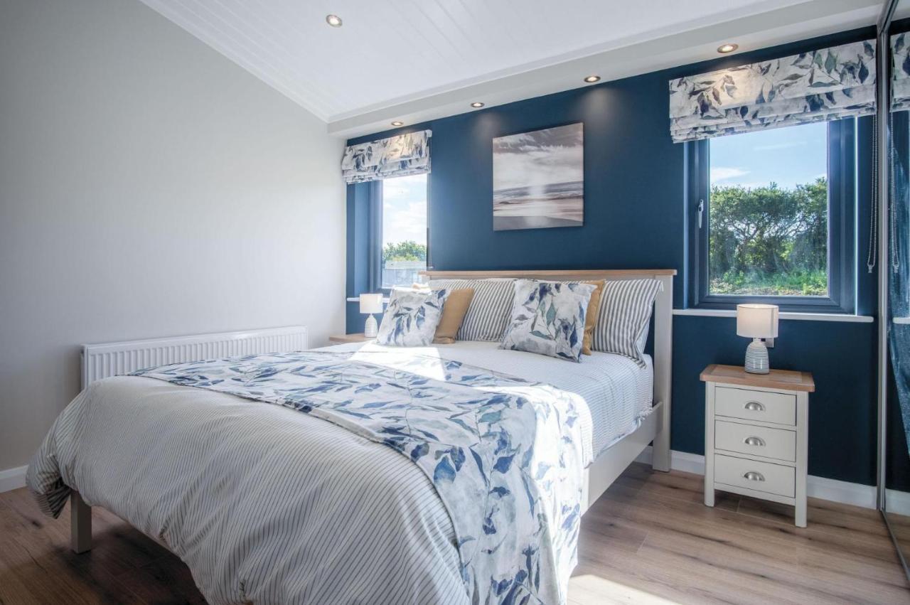 Swanlake Lodge - 3 Bedroom Holiday Home - Penally Exterior foto