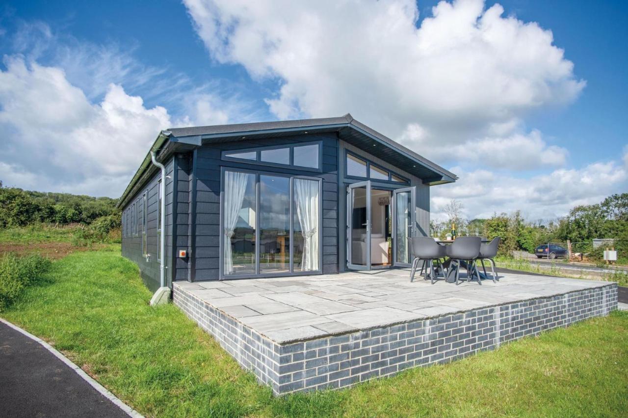 Swanlake Lodge - 3 Bedroom Holiday Home - Penally Exterior foto